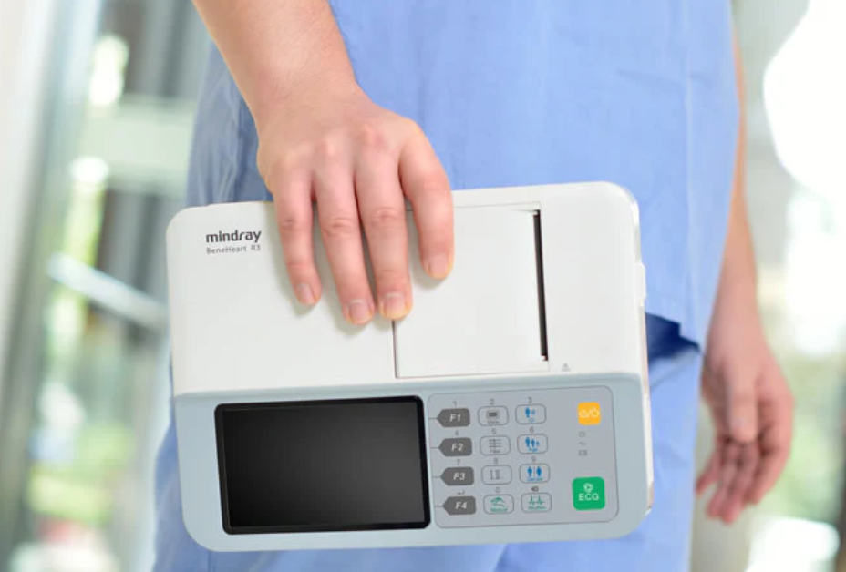 Electrocardiógrafo Portátil de 3 Canales, Pantalla 5 Pulgadas y Alta Resolución / BeneHeart R3 ECG Marca Mindray